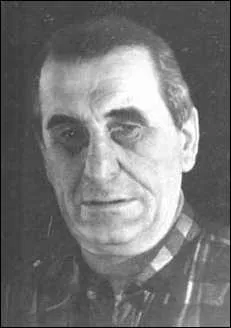 Vyacheslav Leonidovich Kondratyev életrajz, életrajz, képek, idézetek