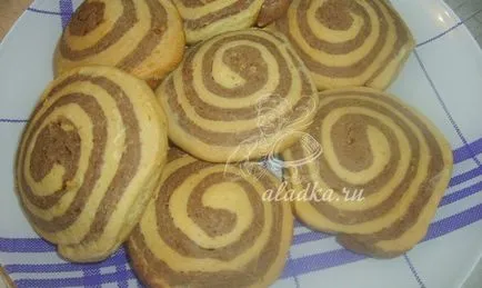 A nyelvek leveles tészta főzött otthon