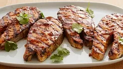 Sült lazac - egy recept, hogyan kell főzni otthon (25-30 fokos sütőben) Sült lazac - egy recept, hogyan kell főzni otthon