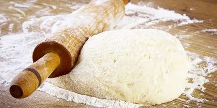 Rapid tészta sütemény - hogyan főzzük 15 percig (pite) Gyors tésztát a pitét - hogyan főzzük 15 percig
