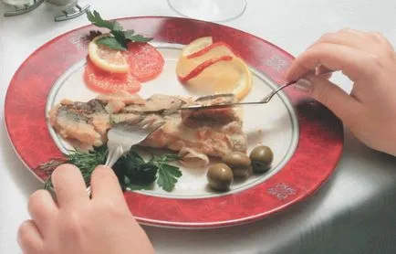 Ez azt jelenti, mint hogyan kell érteni az edények és evőeszközök (a villát a kés) Ez azt jelenti, mint hogyan kell érteni az evőeszközök és edények