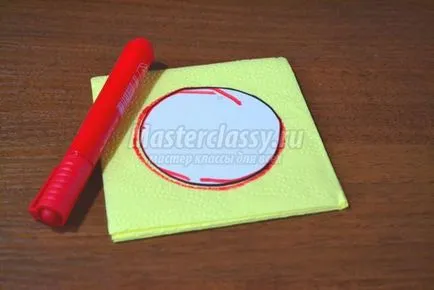 Hogyan tegyük egy szalvétát a betét