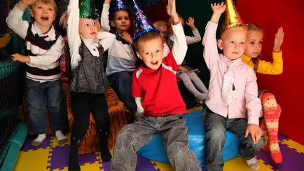 Disco születésnapját, mert szervezni és tartani (születés) Disco születésnapját hiszen szervezése és lebonyolítása