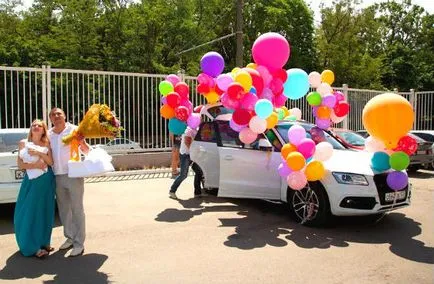 Ötletek díszítésére az autó ülését megelőzően a kórházban (új családtag) Ötletek díszítésére az autó ülés megkezdése előtt a szülési otthon