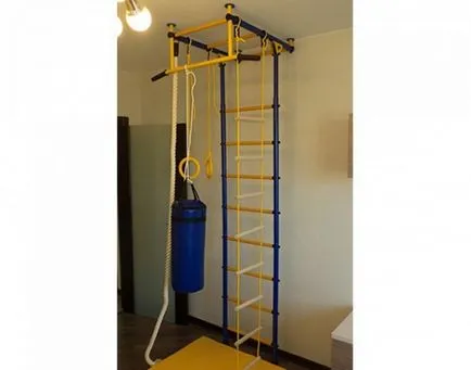 Gyermek sport sarkok kezük