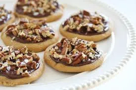 Hogyan kell sütni egy gyors cookie-kat otthon - a legegyszerűbb recept