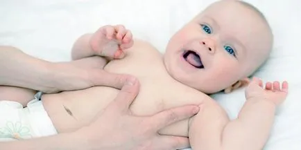 Hogyan kezeljük a köldök újszülött, hogyan kell helyesen gondozni a babát köldökzsinór seb