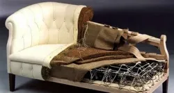 Ahogy obtyanut kanapé kezét, épület portál (heverő) Ahogy obtyanut kanapé kezét, épület portál