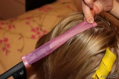 Hogyan kell használni a hajcsavaró egy horog részletes utasításokat