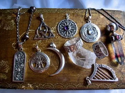 Hogyan kell viselni egy amulettet, talizmán és amulett blog online áruház happywitch