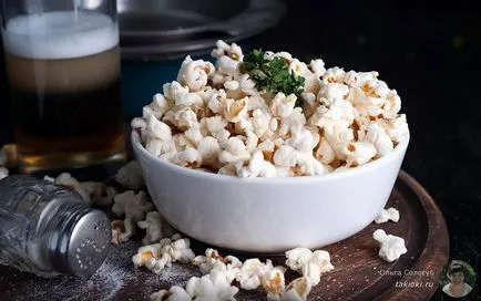 Főzni popcorn a mikrohullámú sütőben kukorica