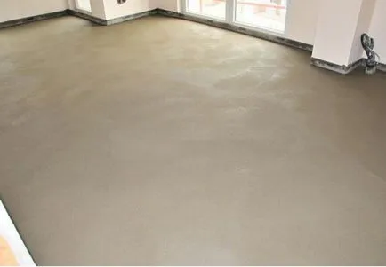Hogyan készítsünk egy esztrich emeleten a kezét (jobbra) Hogyan készítsünk egy esztrich padló kezüket
