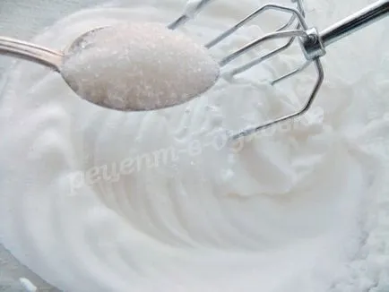 Hogyan kell főzni a habcsók a kemencében otthon