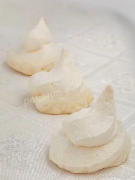 Hogyan kell főzni a habcsók a kemencében otthon