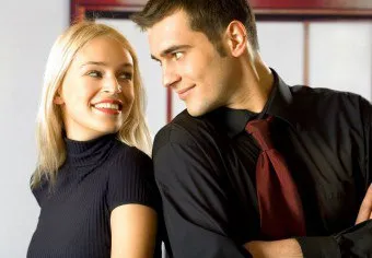 Hogyan vonzza a fiú figyelmét, és hozzon létre egy erős párt (vonzza a figyelmet az iskolai fiú, akik élvezhetik lány Tanács) Hogyan vonzza a fiú figyelmét, és hozzon létre egy erős pár
