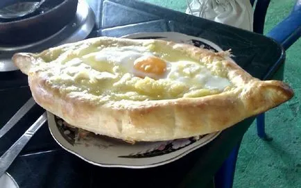 Főzni KHACHAPURI otthon