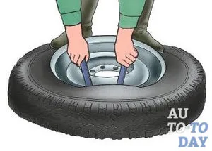 Ahogy razbortirovat kerék autó kezével