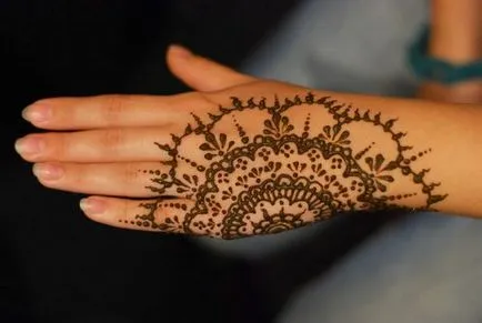 Hogyan kell felhívni henna otthon kezdőknek PhotosVideos (henna) Hogyan kell felhívni henna otthon kezdőknek PhotosVideos