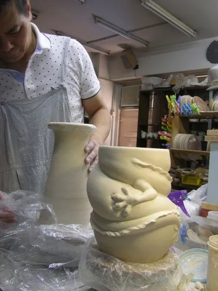 Ahogy porcelán sárkány született szobrász mesterkurzus Johnson Tsang (porcelán) Ahogy porcelán sárkány született szobrász mesterkurzus Johnson Tsang