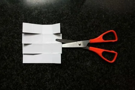 Hogyan készítsünk egy érdekes puzzle papír (a papír sablon olló) Hogyan készítsünk egy érdekes puzzle papír