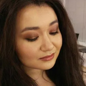 Hogyan készítsünk egy ünnepi smink saját kezűleg 42 fénykép hírek (makijazh svoimi rukami) Hogyan készítsünk egy ünnepi smink saját kezűleg 42 fotók és hírek