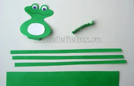 Hogyan készítsünk egy béka papírból lépésről lépésre fotókkal