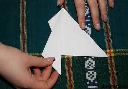 Hogyan készítsünk egy béka kifogyott a papír meg a kezét, lépésről lépésre