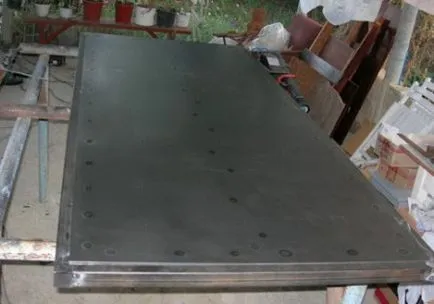 Hogyan készítsünk egy fém ajtó kezét lépésről lépésre
