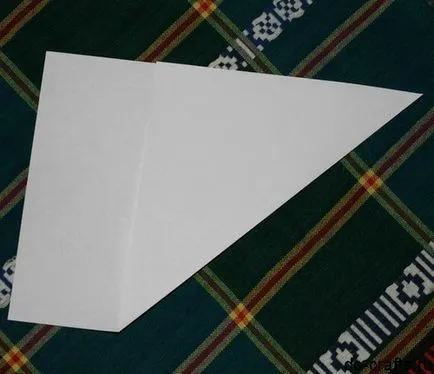 Hogyan készítsünk egy béka kifogyott a papír meg a kezét, lépésről lépésre