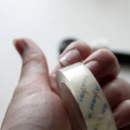 Hogyan készítsünk egy törött köröm - módon javítási és helyreállítási (körömmel) Hogyan készítsünk egy törött köröm - módon javítási és helyreállítási