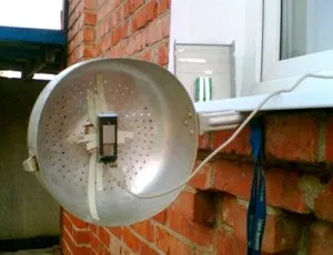 Hogyan építsünk egy egyszerű erősítő celluláris kezük