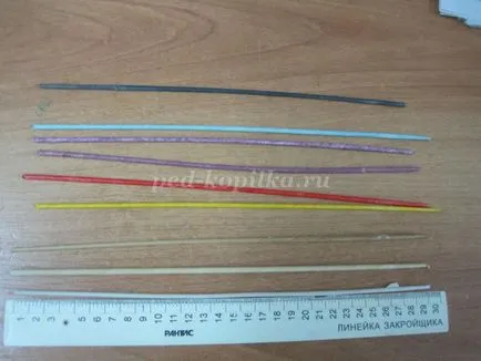 Hogyan csavarja a csövet az újságok a szövés kezdőknek