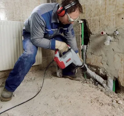 Hogyan lehet megtörni egy betonfal egyedül