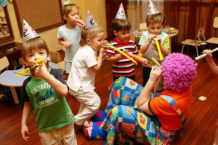 Hogyan díszíteni a gyermek üdülési dekoráció az ünnepekre a kezével, http