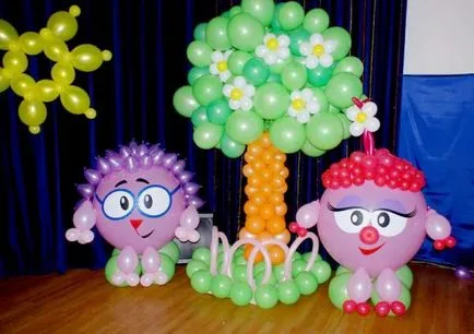 Hogyan díszíteni a gyermek szobájában napján megszületett az ötlet, kép (fésülködő asztal kezével napján születési fotó) Hogyan díszíteni a gyermek szobájában a születésnapi party ötletek, fotók