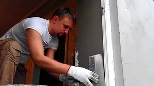 Hogyan, hogy összehangolják a sarokban a fal perforált terület a vakolat alatt a szobában (hogy összehangolják a sarokban a fal) Hogyan, hogy összehangolják a sarokban a fal perforált terület a vakolat alatt a szobában