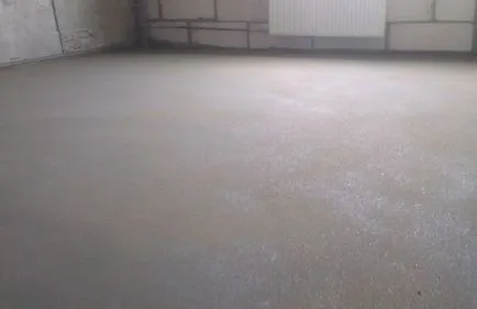 Hogyan öntsük a betonaljzat szakadó cement kiterjedő, hogyan lehet gyorsan, hogy a saját kezébe, fotók
