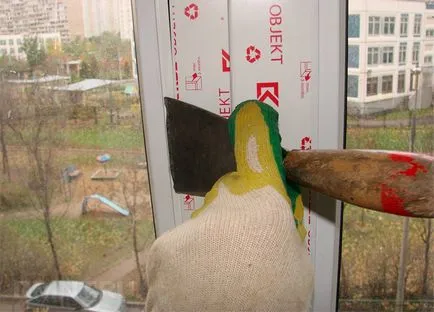 Hogyan cseréljük ki az üvegezés műanyag dobozokban (helyett) Hogyan cseréljük ki az üvegezés műanyag dobozok