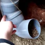 Etetők és itatók csirke kezüket