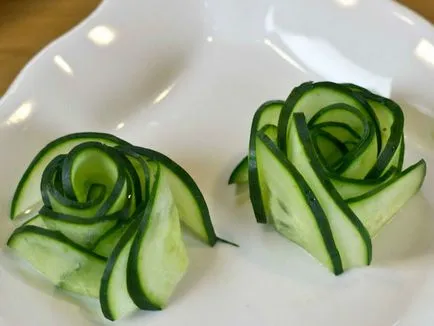 Szépen vágott uborka az asztalra egyszerű gondolatok és képek (mint szépen szeletelt uborka) Szépen vágott uborka az asztalra egyszerű gondolatok és képek