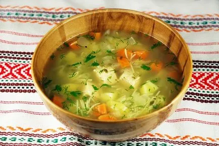 Húsleves - csirke leves recept -, hogyan kell elkészíteni (csirke) Húsleves - csirke leves receptek - hogyan kell főzni