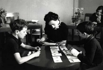 A technika a Maria Montessori (51 fotó), mi ez a rendszer a korai fejlesztés, játékok, anyagok,