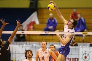 Előre-kick röplabda, volleyschools