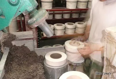 Egy kicsit arról, hogy mi a termelés bögrék és csészék készült hasonlókkal (bögrék) Egy kicsit arról, hogy mi a termelés bögrék és csészék tette, mint