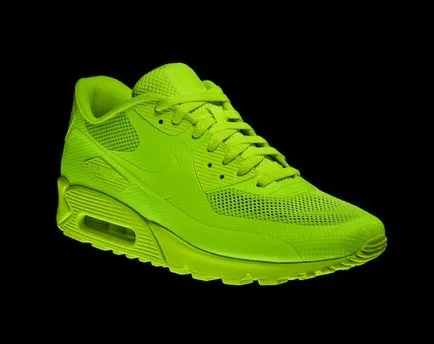 Nike sportruházat Hyperfuse cipők (2011. ősz) (on-line folyóirat etoday) (sportruházat) Nike sportruházat Hyperfuse cipők (2011. ősz) (etoday online újság)