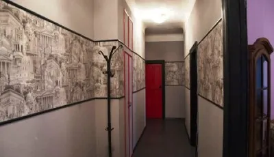 Tapéta a folyosó (45 képkidolgozó), hogy melyiket válassza a fal a lakásban