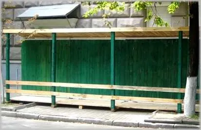 Vívás terület egy lakóépület video-telepítési utasításokat a kezüket