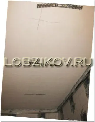 A falakat díszítő MDF panelek
