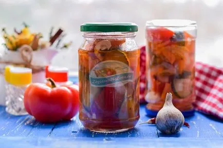 Saláta uborka, paradicsom és a sárgarépa „Moszkva” a télen egy lépésről lépésre recept fotók (Moszkva, „a téli) Saláta uborka, paradicsom és a sárgarépa „Moszkva” a tél egy lépésről lépésre recept fotók