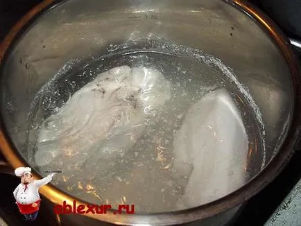 Saláta - gomba tisztás - csirke recept egy fotó